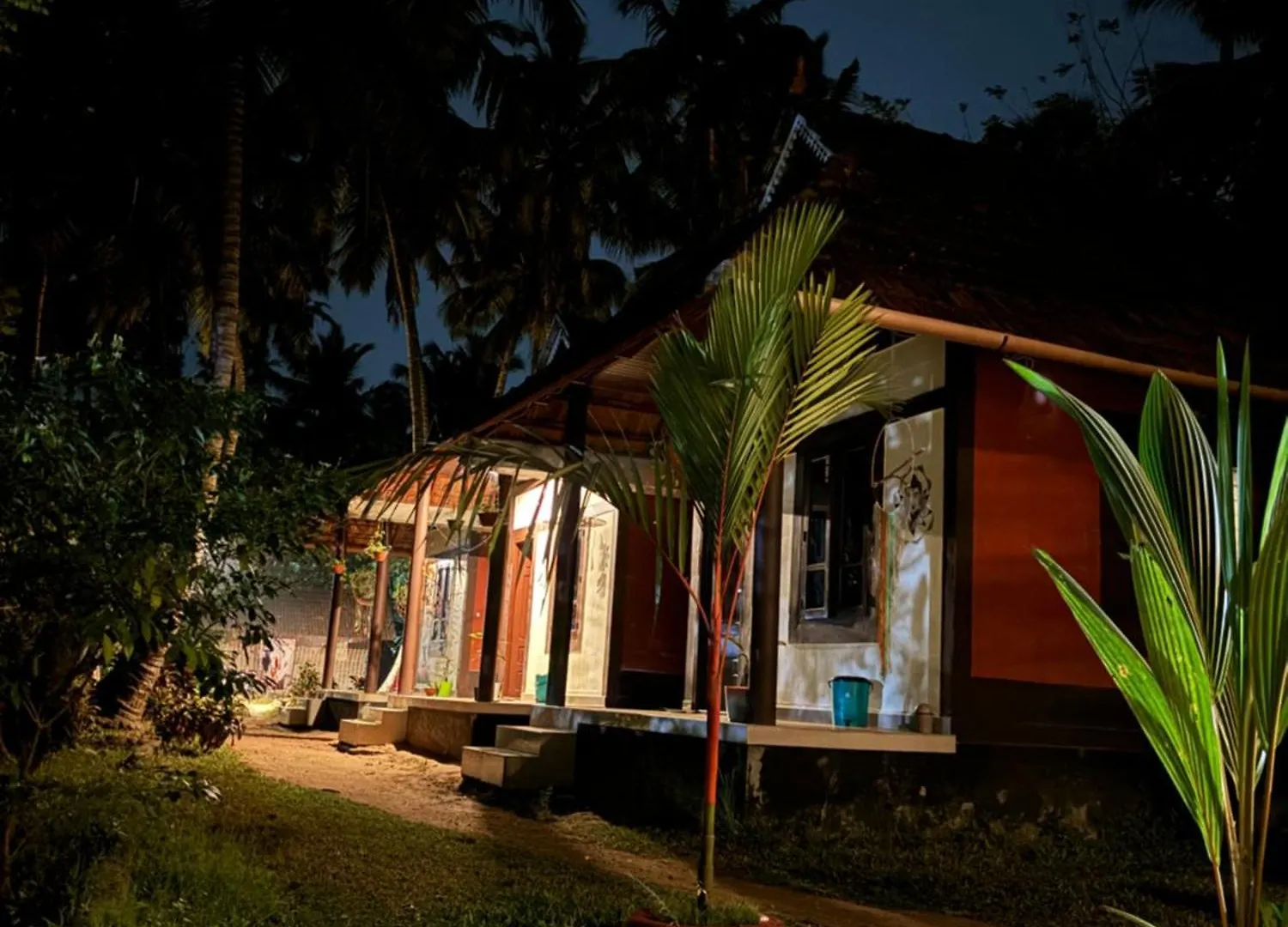 Paradise Munroe Homestay Mundrothuruth